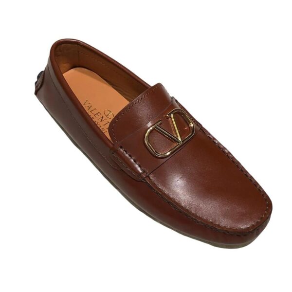 V Buckle Leather Shoe