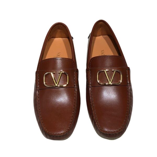 V Buckle Leather Shoe - Image 2