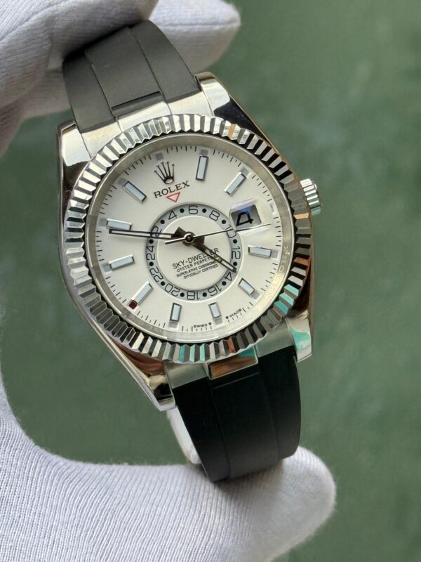 ROLEX SKY-DWELLER  WHİTE RUBBER STRAP 42 MM